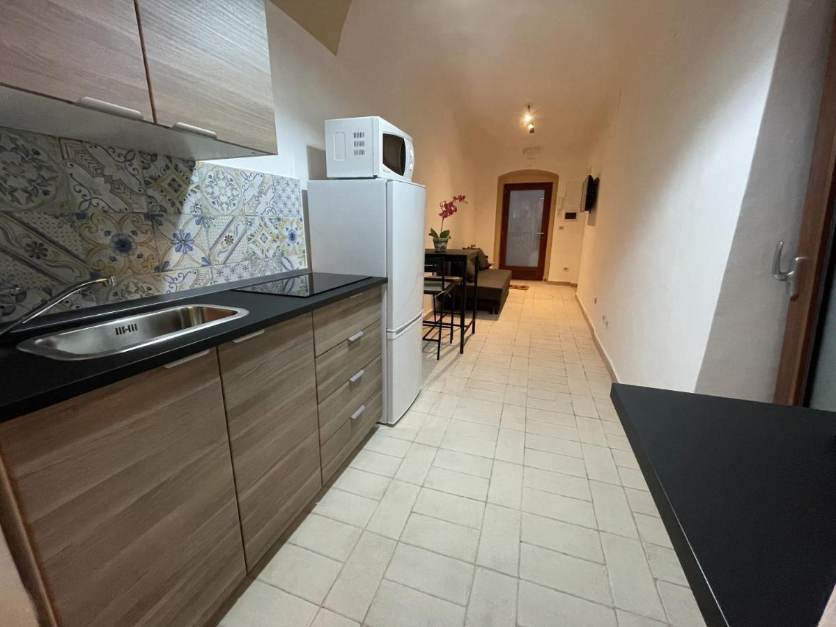 Alex Comfort House Bari Esterno foto