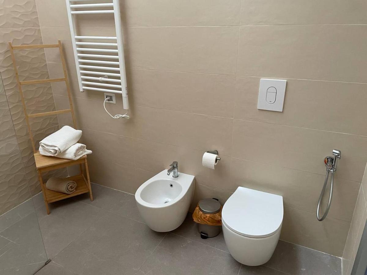 Alex Comfort House Bari Esterno foto